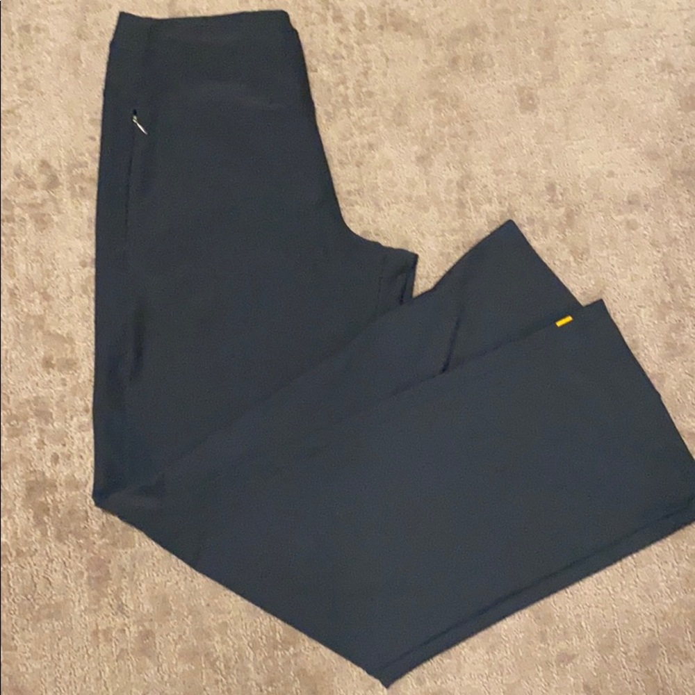 Straight legged Lucy leggings